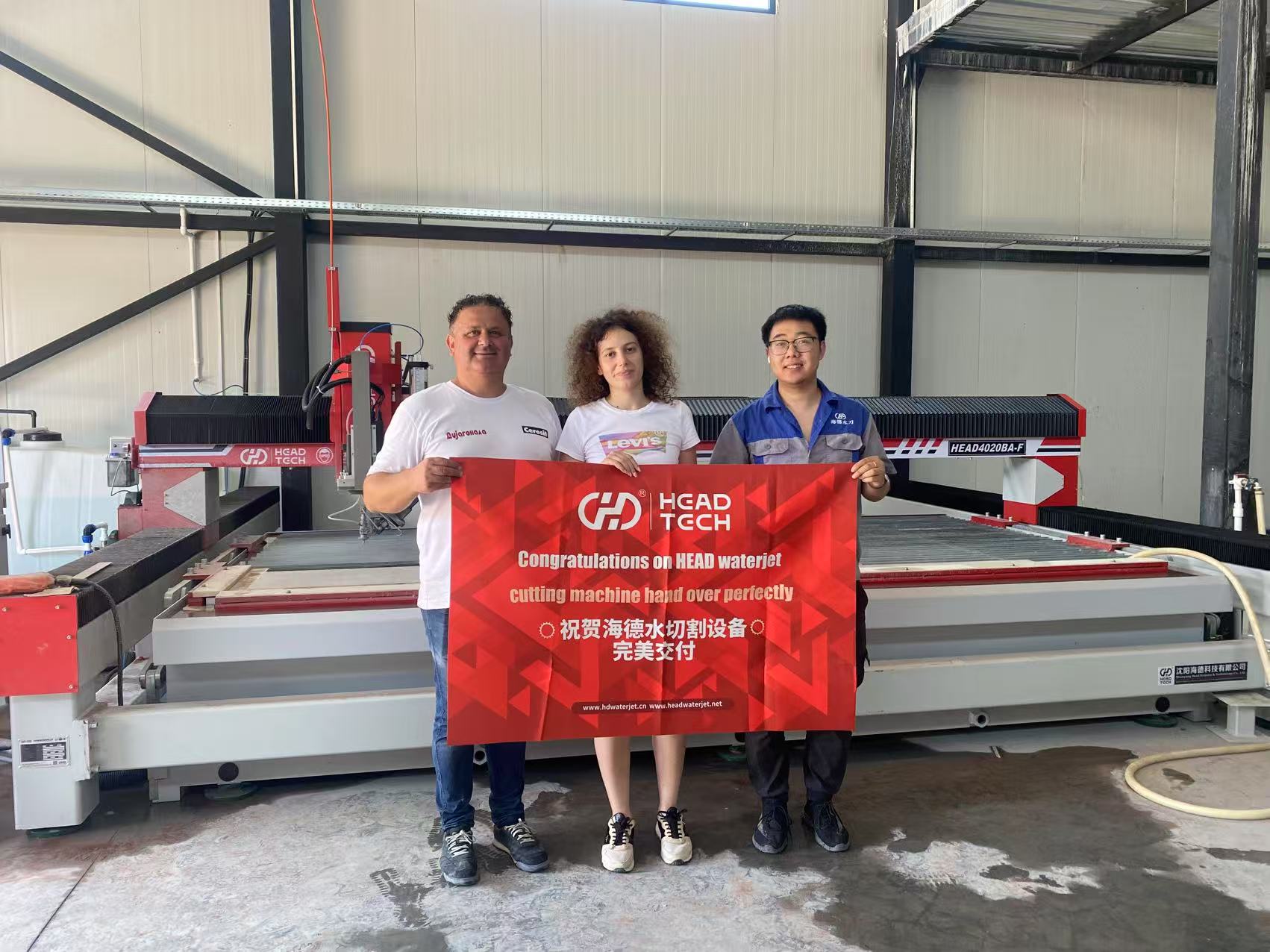 客户合照 (2).jpg