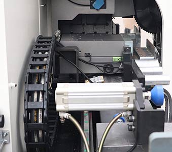 Máquina de sierra circular automática de corte de barra de acero completamente metálica de alta velocidad CNC